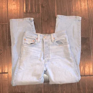Levi’s rib cage straight ankle jeans size 27 thumbnail 2