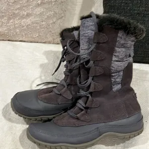 The North Face Women's Nuptse Purna Boot Size 8 Waterproof Faux Fur Gray Suede thumbnail 1