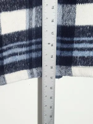 Ci Sono Blue and White Plaid Cropped Shacket with Gray Hoodie Size Large thumbnail 7