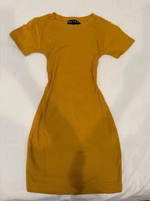 Motel Rocks Mustard Midi Dress thumbnail 1