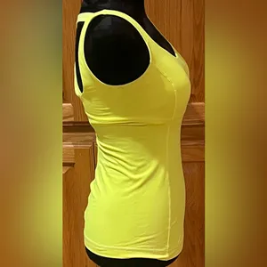 Lululemon Optimal Double Strap Cutout Back Tank Top in Ray‎ Neon Yellow Size 4 thumbnail 11