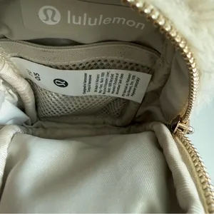 Lululemon Mini Sherpa Everywhere Nano Backpack Keychain Bag thumbnail 8