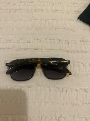 Quay Australia Sunglasses thumbnail 3