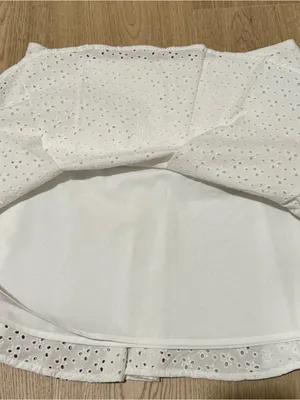 H&M NWOT White Eyelet Cotton Blend Mini Skirt thumbnail 3