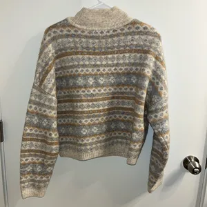 London Kaye Grey Beige Print Sweater thumbnail 4