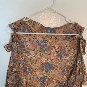 Women's Sleeveless Open Blouse Tie Strap Ruffle‎ Tan Blue Pink Teal Floral thumbnail 3