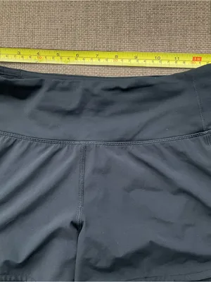 Lululemon Speed Up Short Long *4" Sz 4 thumbnail 3