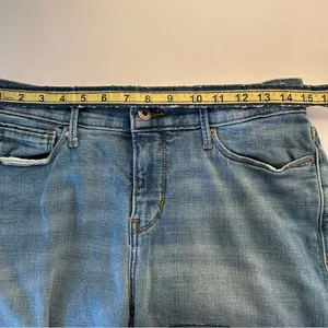 Levi’s 545 Low Waist Straight Leg Jeans Light Wash Size 8 thumbnail 6