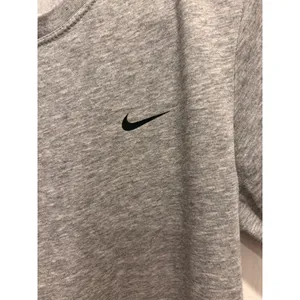 Nike Womens Athletic Cut Dri-FIT T-Shirt Heather Gray Short Sleeve Large L‎ thumbnail 2