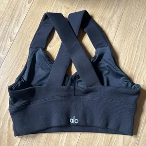 Alo Yoga Emulate Bra thumbnail 2
