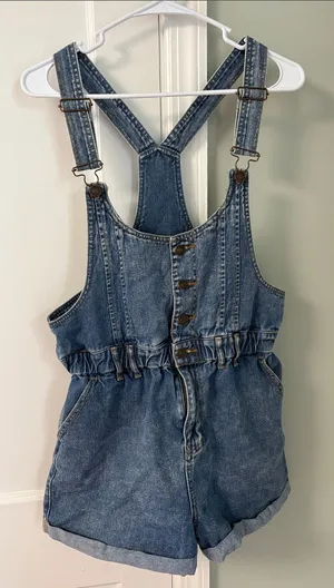 PacSun Women’s Denim Short Overalls Blue Romper size Medium thumbnail 1