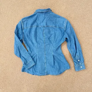 Madewell Chambray Denim Darted Button-Up Long Sleeve Shirt XS thumbnail 4