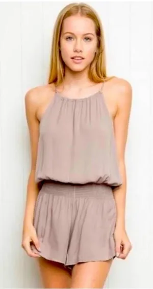 New. Brandy Melville Blanche
Romper Gray thumbnail 1