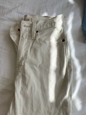 Womens flare Leg Jeans in Off-White thumbnail 1