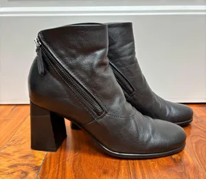 ALL BLACK Footwear Heeled Ankle Boots Dual Zipper in Black Leather 41 / 10.5 thumbnail 1