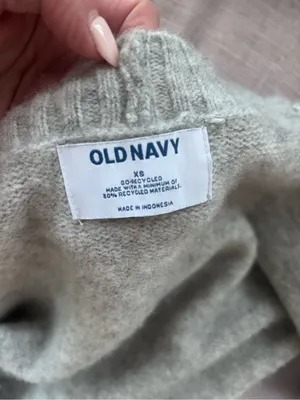 Old Navy XS Cropped Chunky Knit Cardigan Gray Button Front Sweater thumbnail 4
