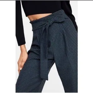 Zara Influencer Fave Plaid Wide Leg Cropped Trousers Pleated Tie Front Blue Chic Sz S thumbnail 2