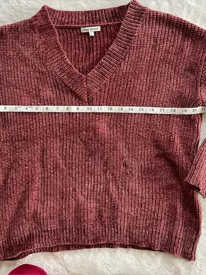 Rag Poets Burnt Maroon Knit V Neck Sweater size S thumbnail 8