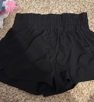 High-Waisted Amazon Shorts thumbnail 1