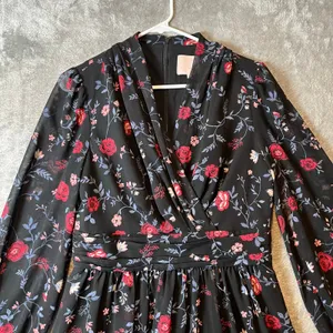 Gal Meets Glam Black Cherry Floral Mini Dress Size 6‎ Flowers Romantic thumbnail 2