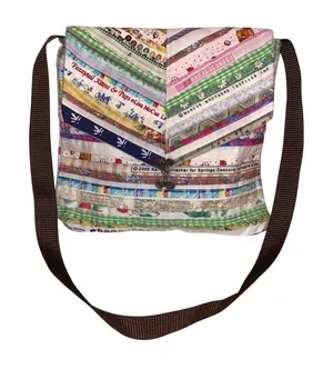 Handmade Quilted Patchwork Fabric Crossbody Bag Cottagecore Boho Purse Vintage‎ thumbnail 1