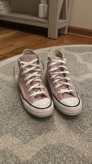 High-Top Converse thumbnail 3