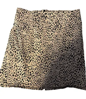 Brandy Melville Beige and Black Cheetah Print Mini Skirt thumbnail 1