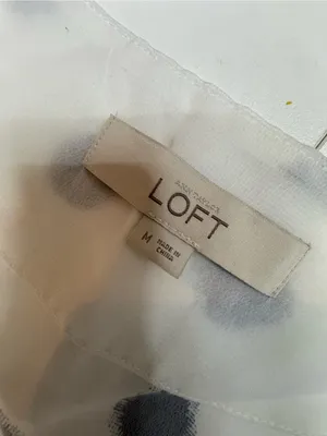 LOFT White Top with Gray and Black Dot Print size M thumbnail 7