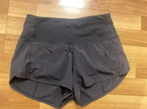 High-Waisted Shorts thumbnail 5
