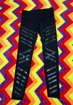 ALO YOGA Airbrush Black Lineal Diagonal Stripe Leggings S Hailey Bieber thumbnail 4