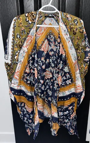 Do Everything In Love Boho Floral Open Front Kimono Cardigan – One Size thumbnail 1
