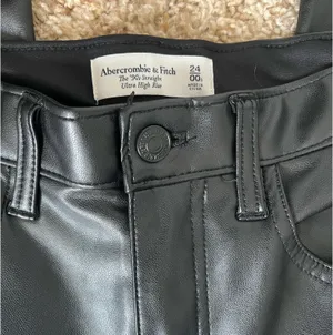 Abercrombie 90s Straight Leather Pants thumbnail 4