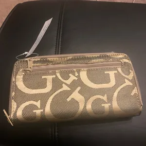 NWT JC long‎ wallet thumbnail 4