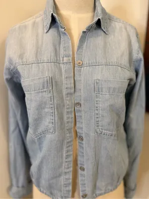 Abercrombie & Fitch Light Blue Denim Shirt tie at bottom - XS thumbnail 2
