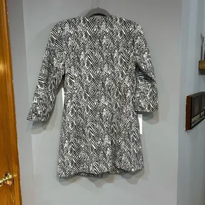 Cabi Zebra Zig Zag‎ Print Topper longline Jacket Black White 3/4 Sleeve XS thumbnail 5