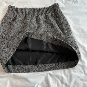 J.Crew Black White Tweed Mini Skirt Stretch Waist Women’s Size 6 Small thumbnail 7