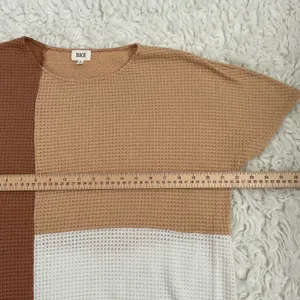 BKE Colorblock Waffle Knit T Shirt‎ Top Beige Brown White Size S thumbnail 4