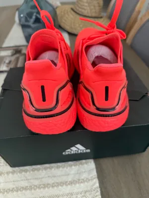 Women’s Adidas ultra boost 20w thumbnail 3