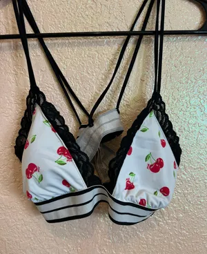 Victoria's Secret Bralette thumbnail 1