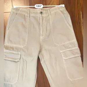 Zara Women's Beige Flat Front Cargo Pants thumbnail 10