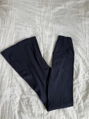 Offline by Aerie navy crossover high rise flare leggings thumbnail 2