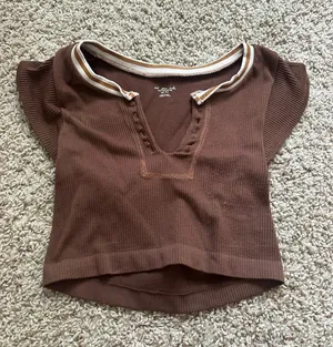 Urban Outfitters Top thumbnail 1