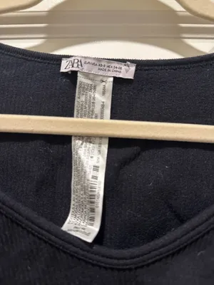 Zara Long Sleeve Black Crop Top thumbnail 2