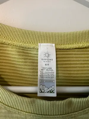 Aerie OFFLINE Sidewalk Seamless Cropped T-Shirt thumbnail 3