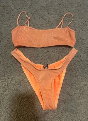 Triangl Bikini Set thumbnail 1