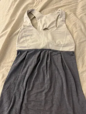 Lulu Lemon Tank thumbnail 1