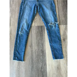 Levi’s Womens Curvy Skinny Jeans Size 29 Distressed Raw Hem Stretch Blue Denim thumbnail 4
