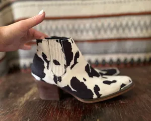 Western Booties Multiple Size 7.5 thumbnail 3