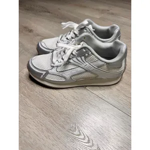 Nicole Miller White Metallic Mesh Silver Athletic Sneakers‎ Fashion Shoes 7.5 thumbnail 4