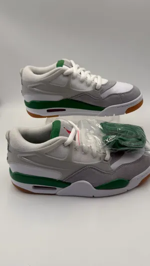 Jordan 4 RM Gray Size 6 thumbnail 2